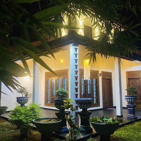 Udara Guest - Yala Safari Villa Exteriör bild