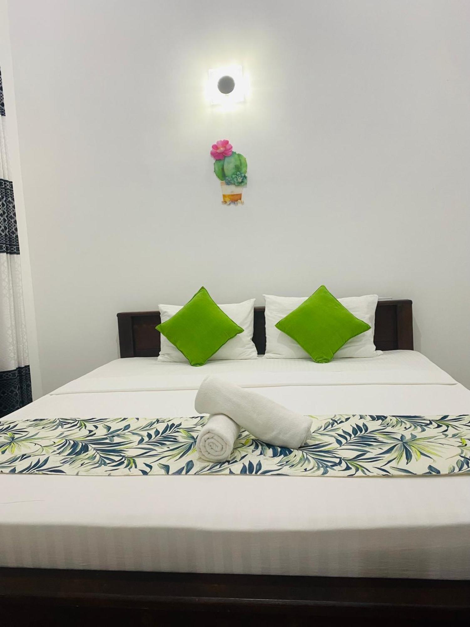 Udara Guest - Yala Safari Villa Exteriör bild